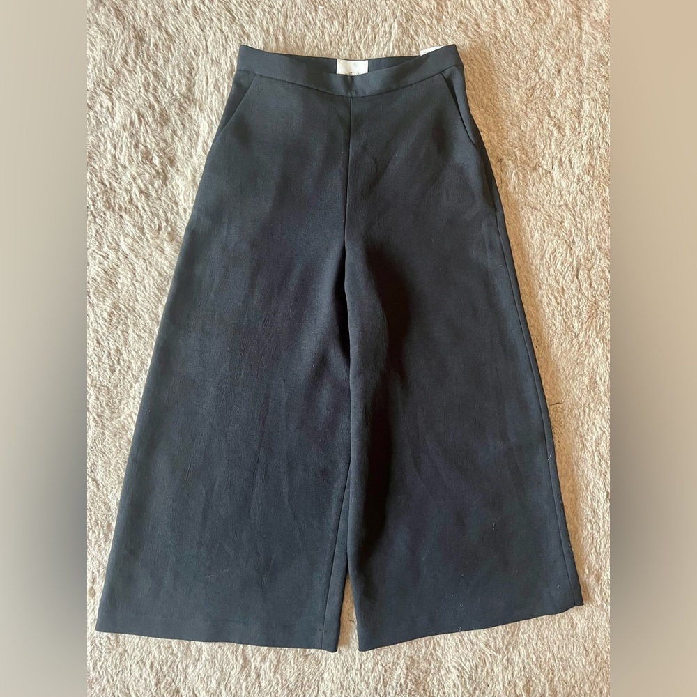 Aritzia Wilfred Black Wide Leg Cropped Pants